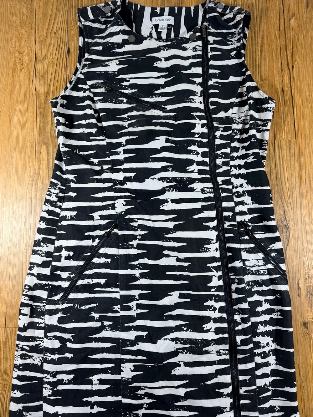Calvin Klein Dress Womens 6 Black White Abstract Moto Zip Sleeveless Midi